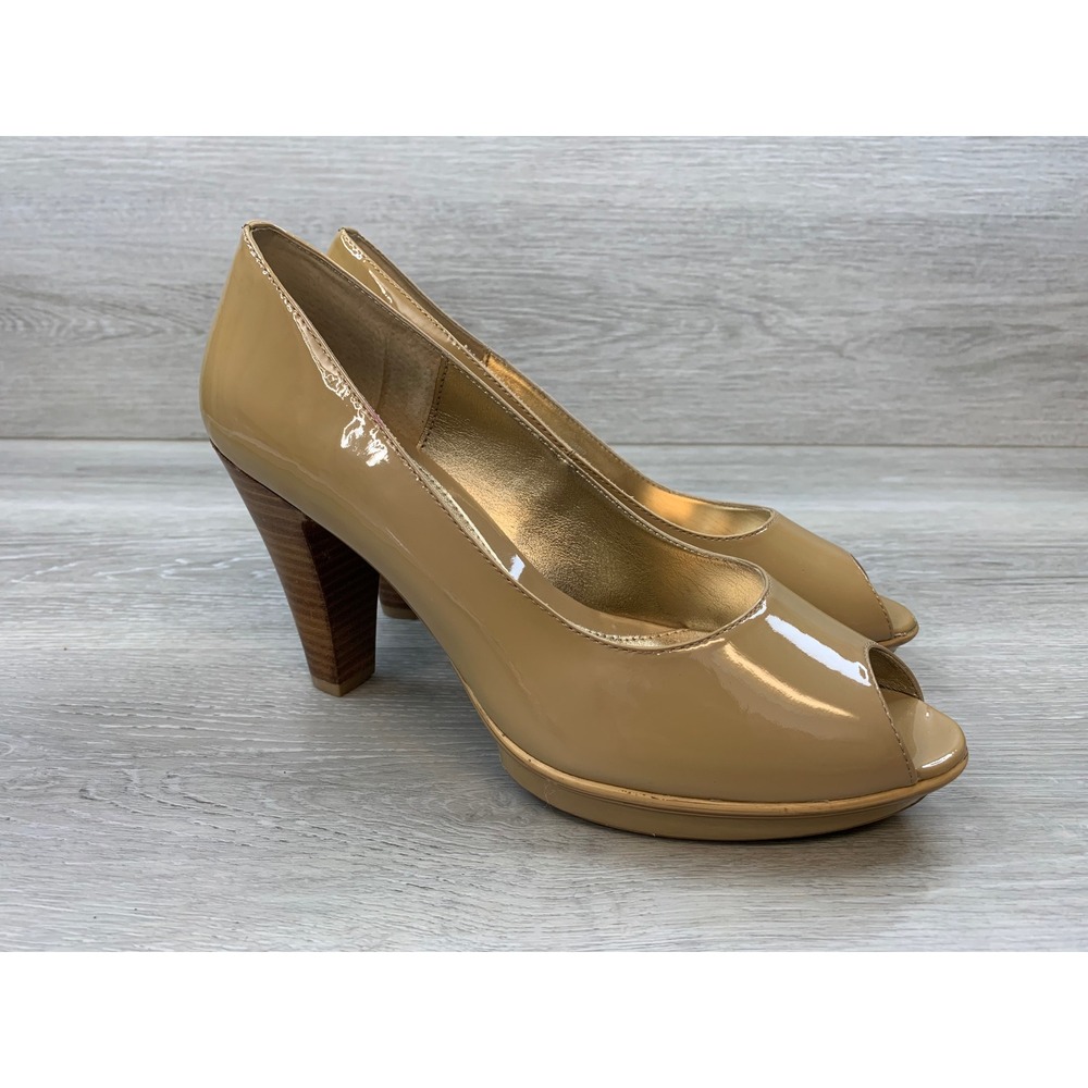 Sofft Women's Tan Patent Leather Peep Toe Platform Pumps Heels 11 W Shoes